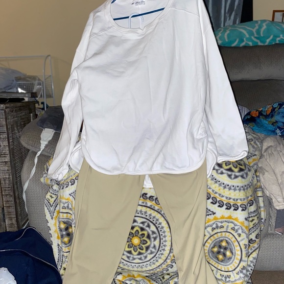 Bundle cloths get a gift with purchase - Picture 6 of 12